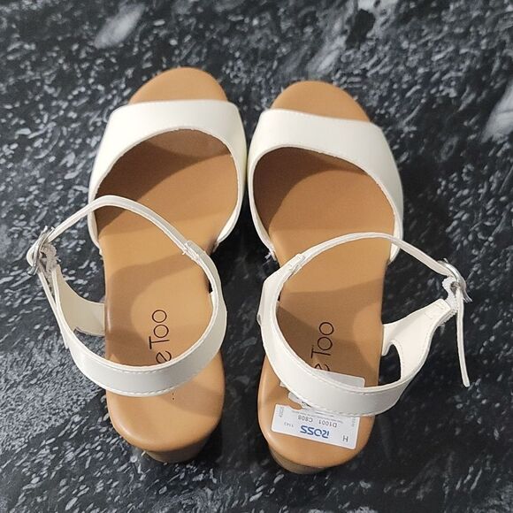 BRAND NEW ME TOO  WOMEN'S FAUX LEATHER HEEL SANDALS   - Picture 6 of 16